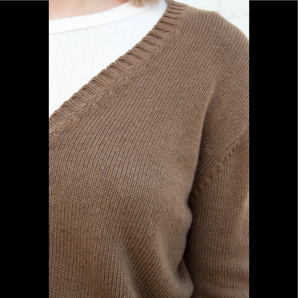 Brandy Melville brown billie cardigan sweater - Picture 4 of 6